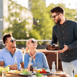 Enjoying Summer Picnics Without Breaking Your Diet