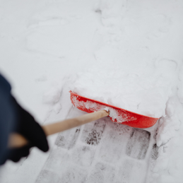Proper Technique Can Make Shoveling Snow A Great Workout!